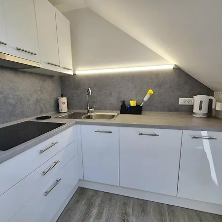 Hill Apartment